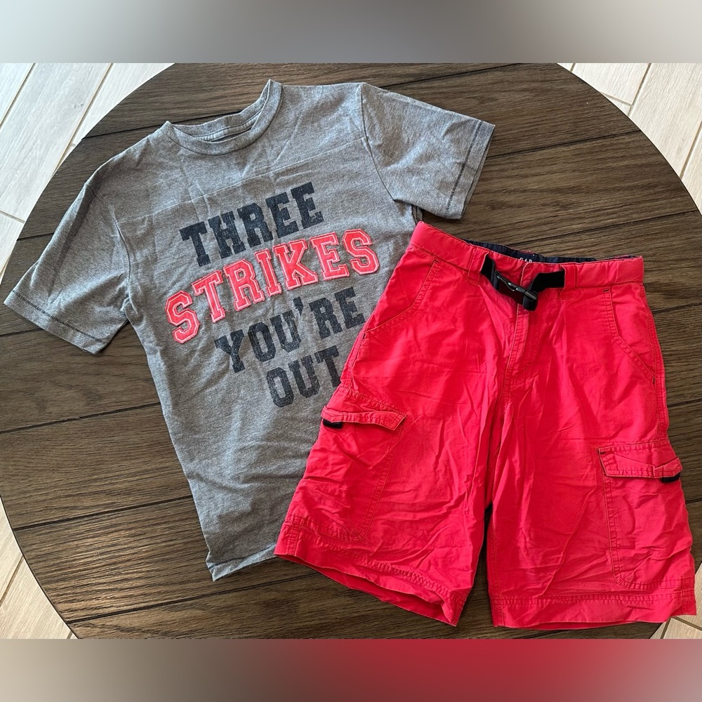 Gap Kids Three Strikes You’re Out Tee and Red Cargo Shorts Set Size 10 Large